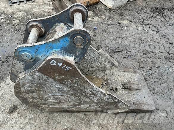  2' BUCKET, 65mm PINS Kaušai