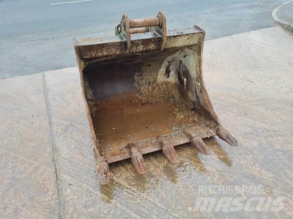  4' BUCKET, 65mm PINS Kaušai