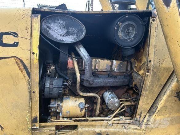 Ford 655C Ekskavatoriniai krautuvai