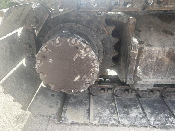 Hitachi ZX225 Vikšriniai ekskavatoriai