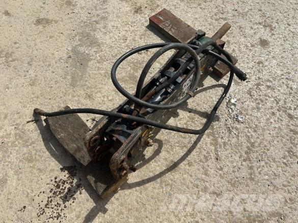 JCB HM100 Statyba - Kita