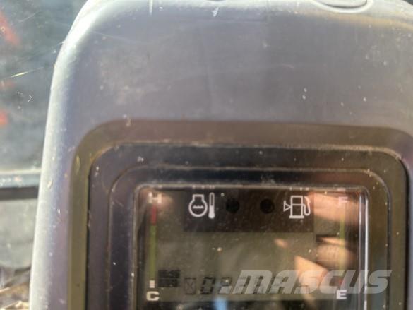 Komatsu PC130-7 Vikšriniai ekskavatoriai