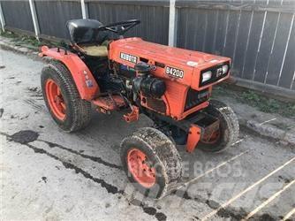 Kubota B4200 Ekskavatoriniai krautuvai