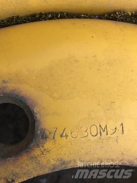 MASSEY FRONT WHEEL Padangos, ratai ir ratlankiai