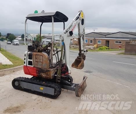 Takeuchi TB215R Statyba - Kita