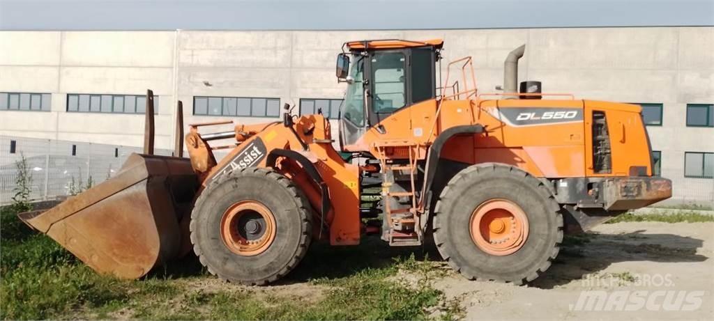 Doosan DL550-5 Naudoti ratiniai krautuvai