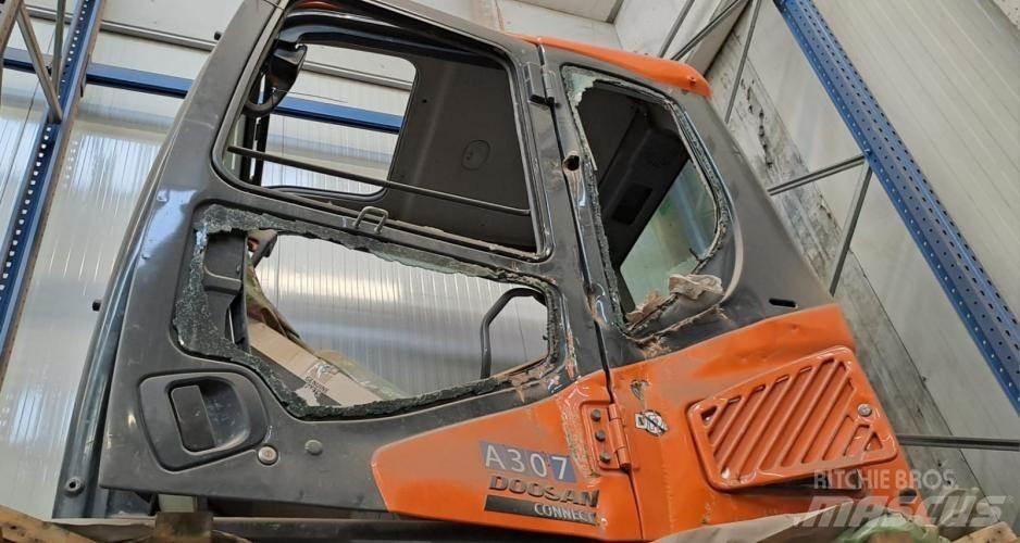Doosan DX235NLC-5 Statyba - Kita
