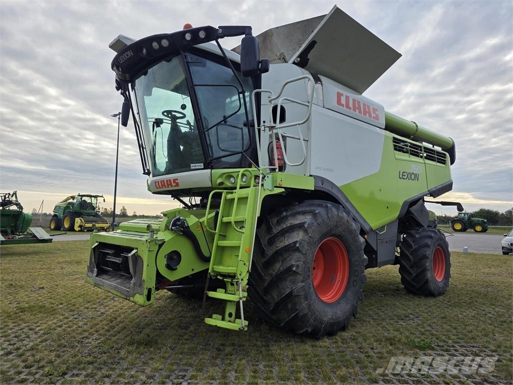CLAAS Lexion 760 Derliaus nuėmimo kombainai