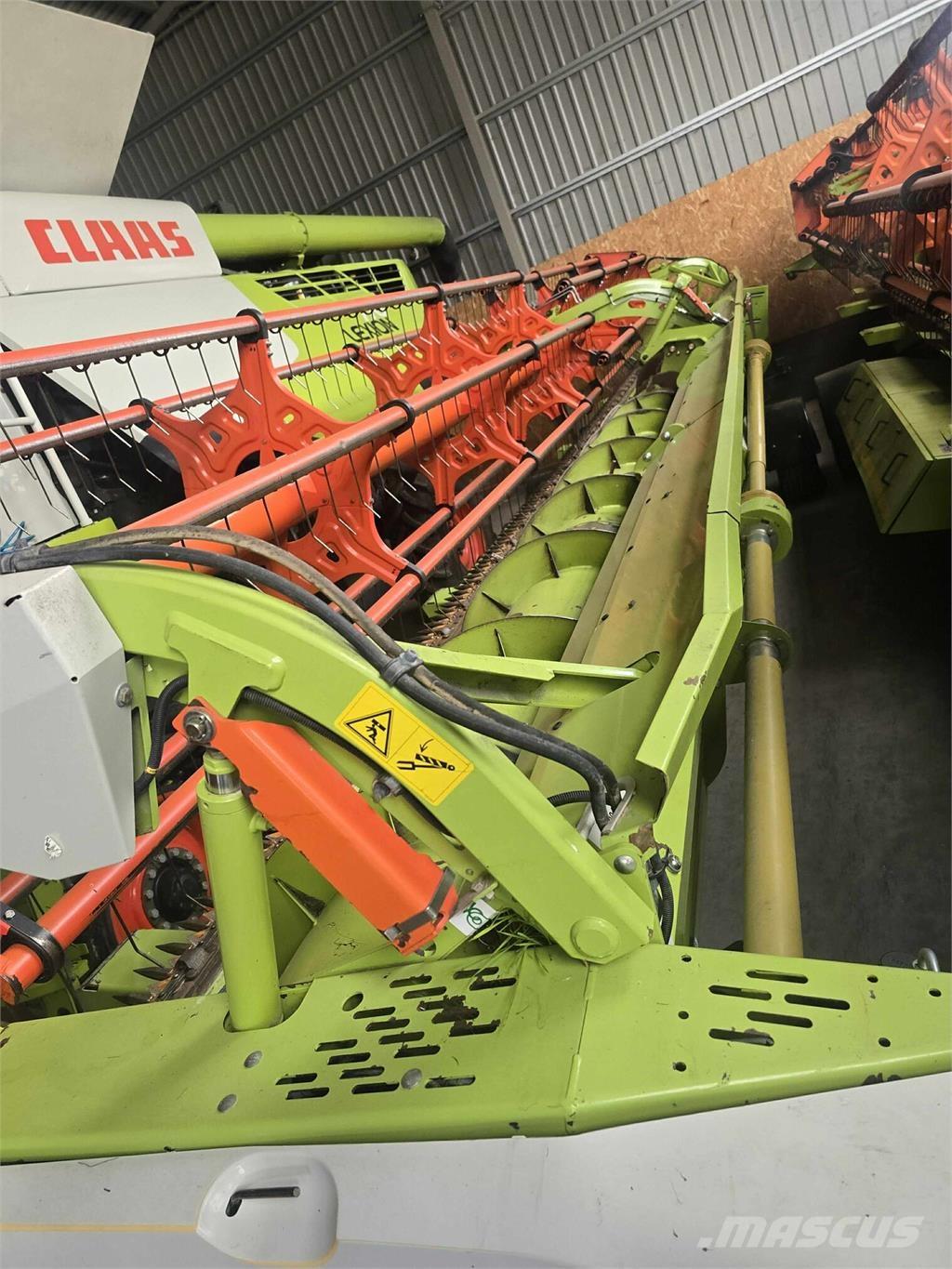 CLAAS Lexion 770TT Derliaus nuėmimo kombainai