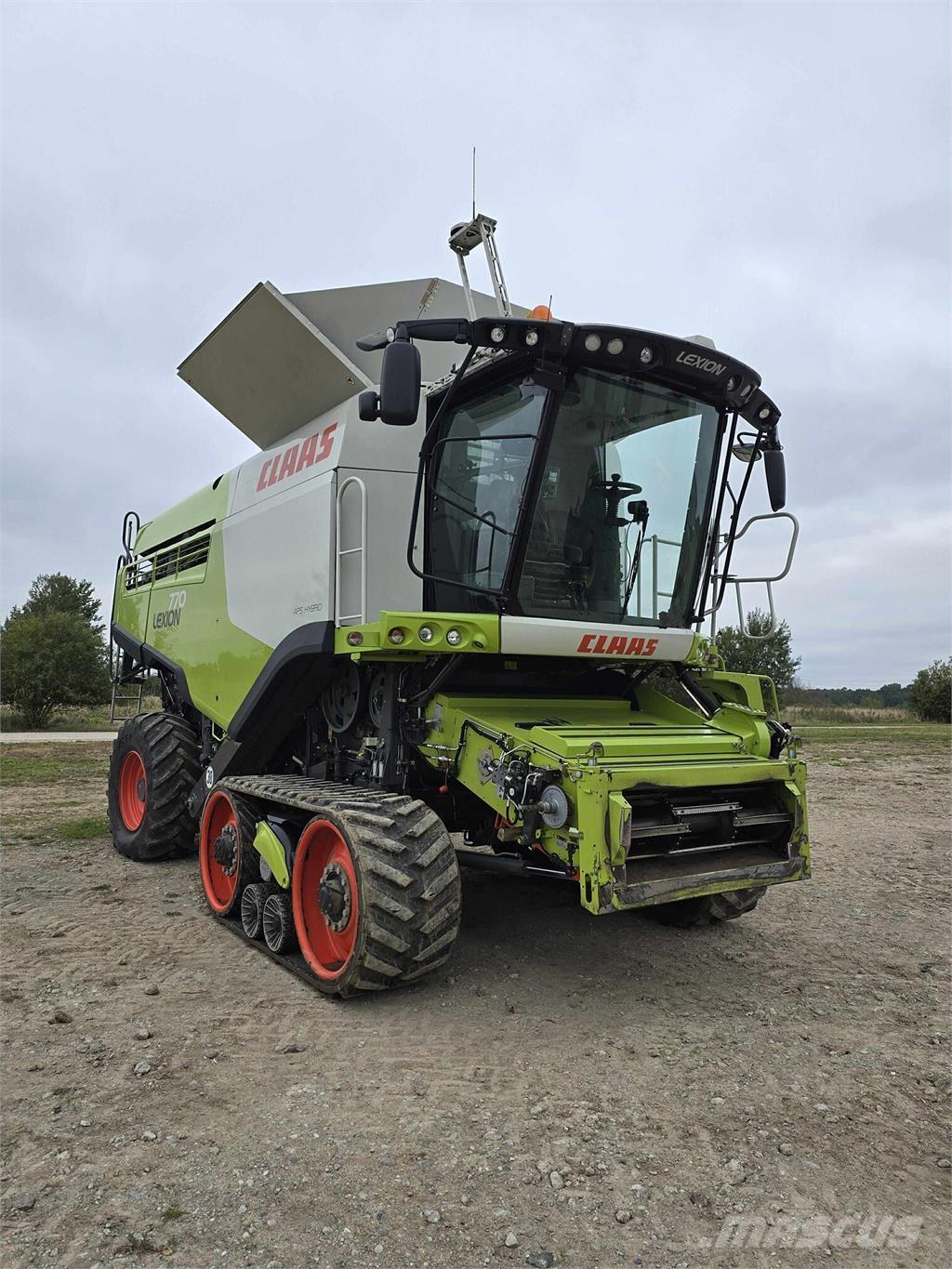 CLAAS Lexion 770TT Derliaus nuėmimo kombainai