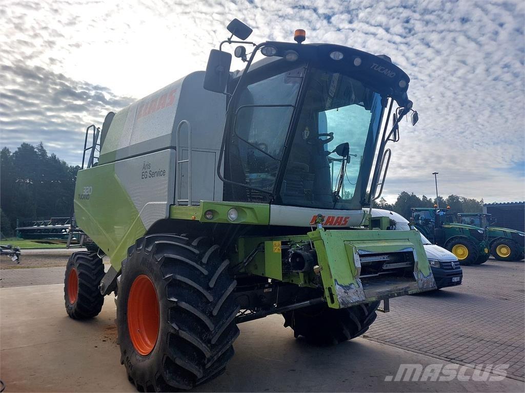 CLAAS Tucano 320 Derliaus nuėmimo kombainai