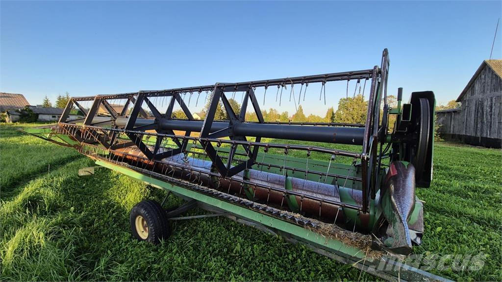 John Deere 1177 Derliaus nuėmimo kombainai