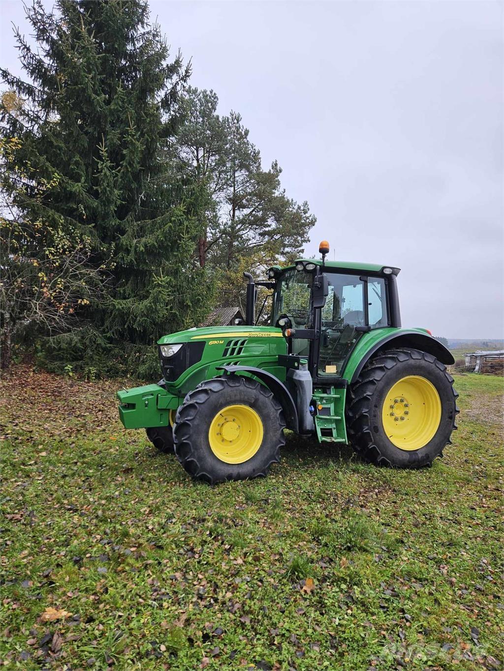John Deere 6130M Traktoriai