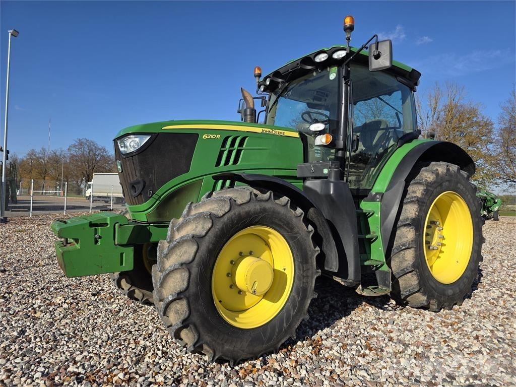 John Deere 6210R Traktoriai