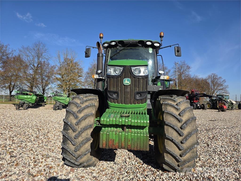John Deere 6210R Traktoriai