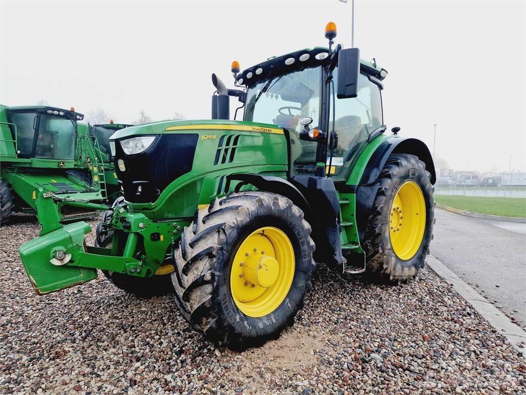 John Deere 6215R Traktoriai