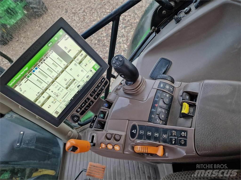 John Deere 6215R Traktoriai