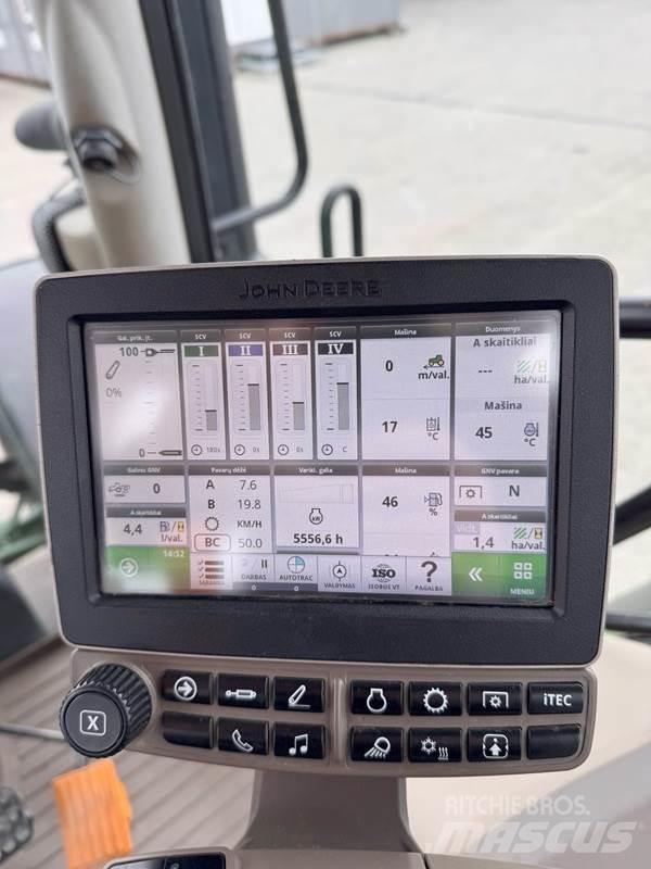 John Deere 6215R Traktoriai