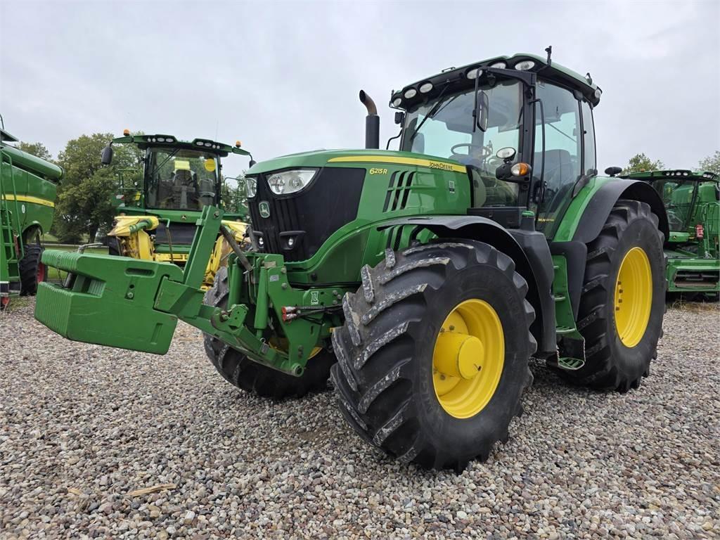 John Deere 6215R Traktoriai