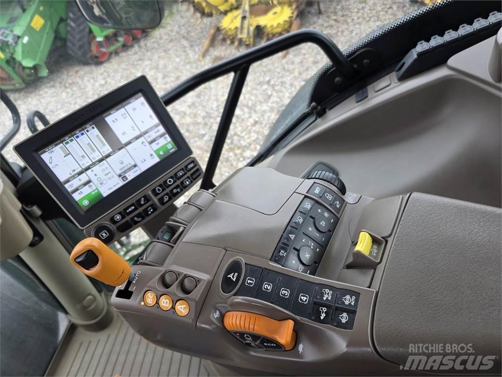 John Deere 6215R Traktoriai