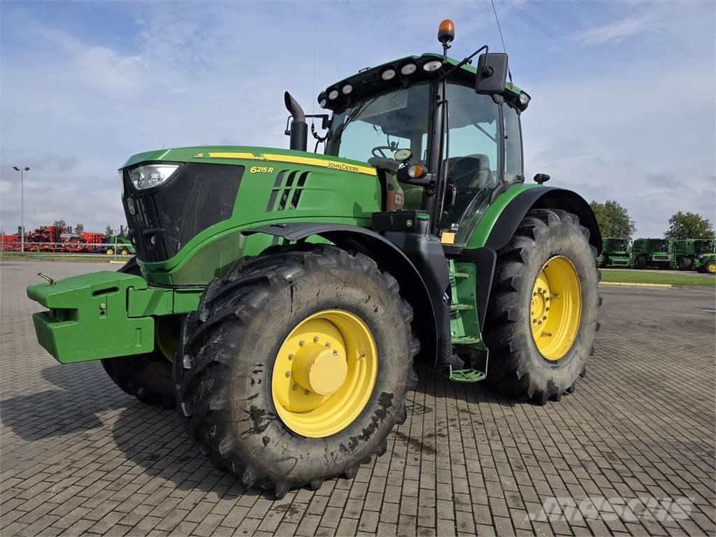 John Deere 6215R Traktoriai
