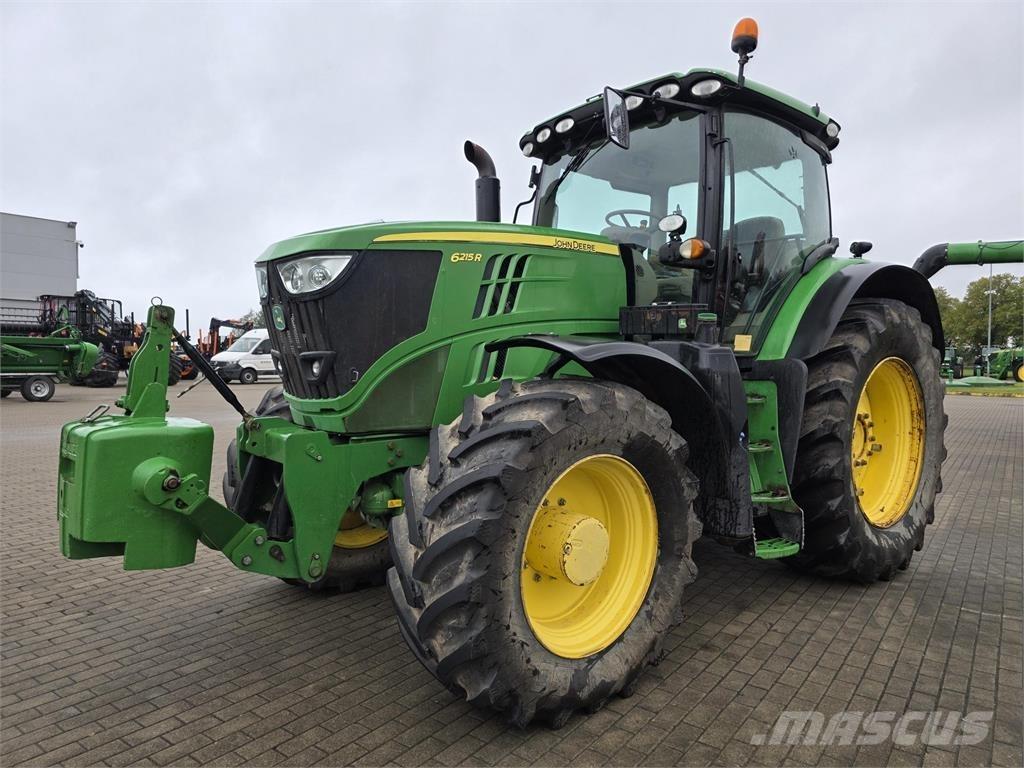 John Deere 6215R Traktoriai