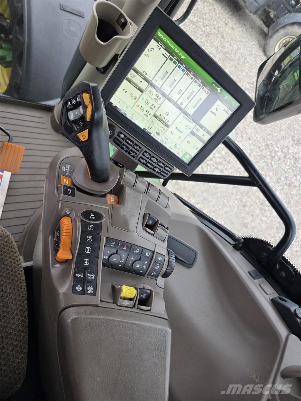John Deere 6250R Traktoriai