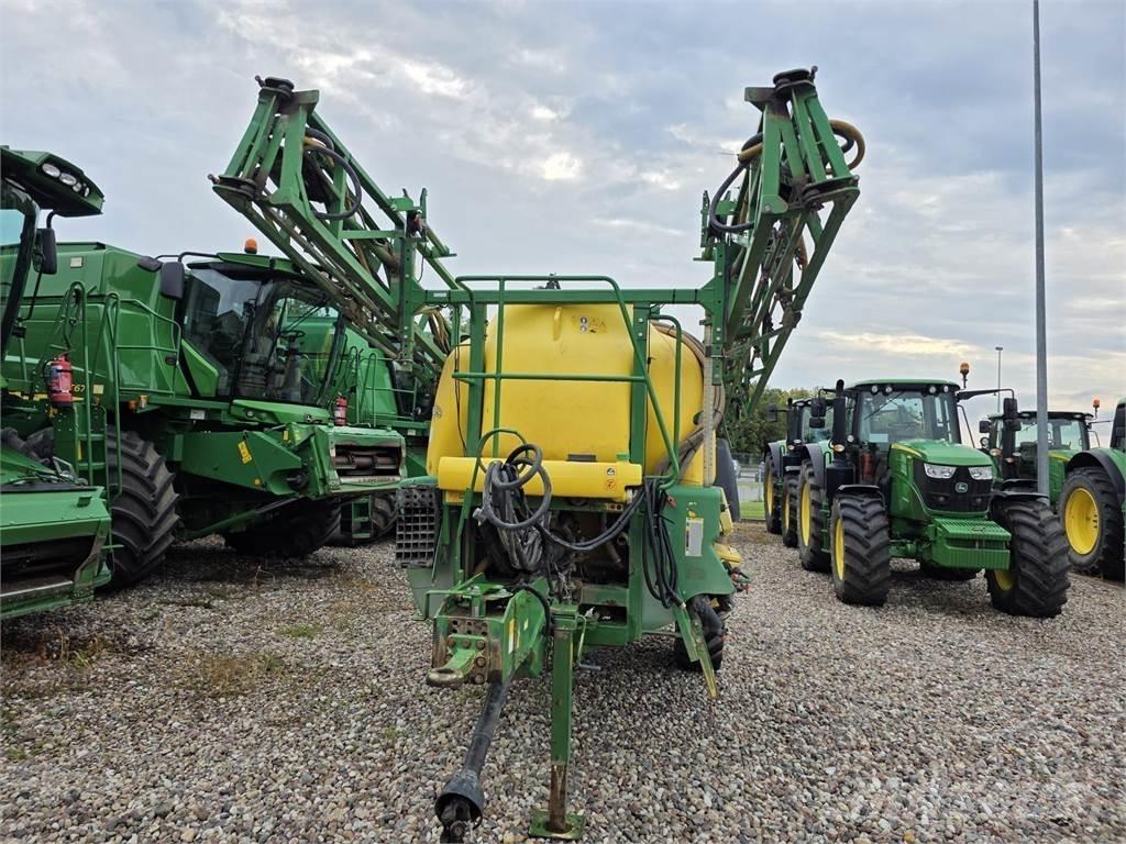 John Deere 740 Prikabinami purkštuvai