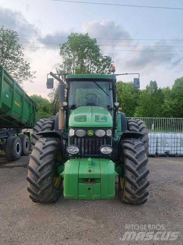 John Deere 7820 Traktoriai