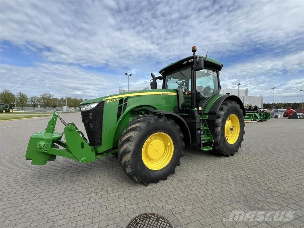 John Deere 8370R Traktoriai