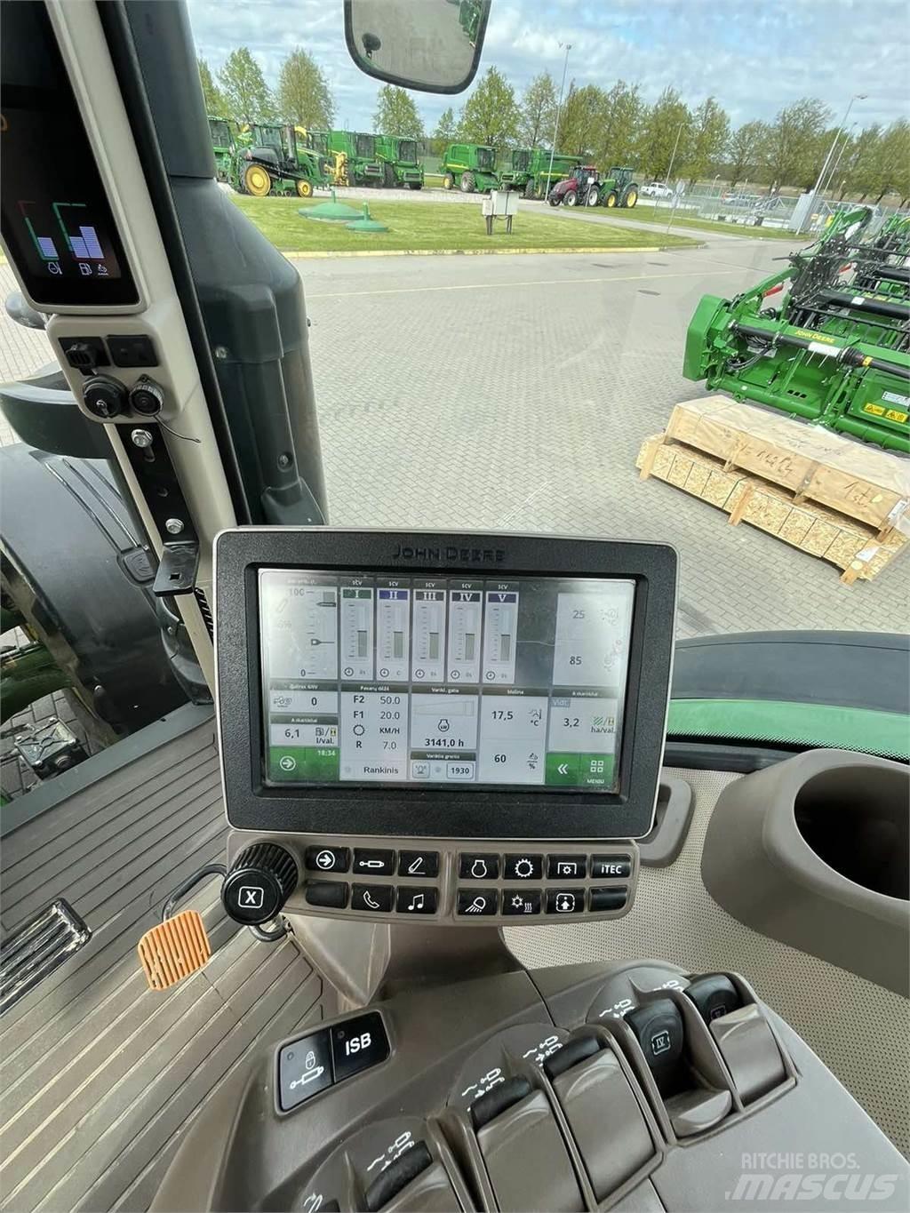 John Deere 8370R Traktoriai