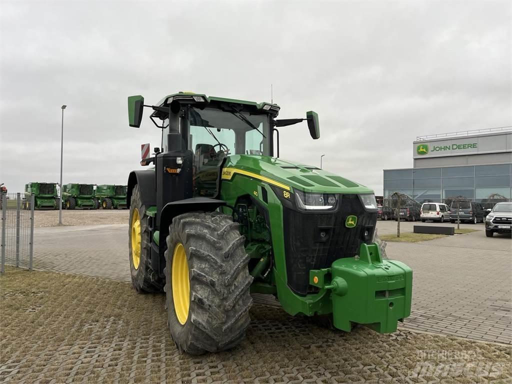 John Deere 8R410 Traktoriai