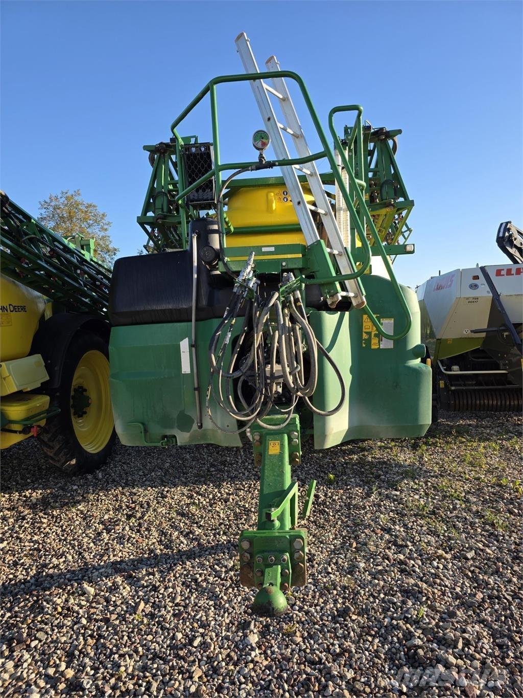 John Deere M962i Prikabinami purkštuvai