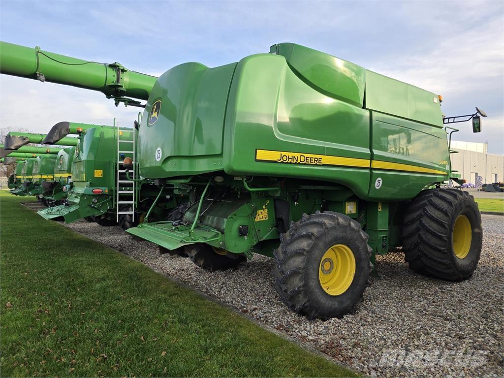 John Deere S690 Derliaus nuėmimo kombainai