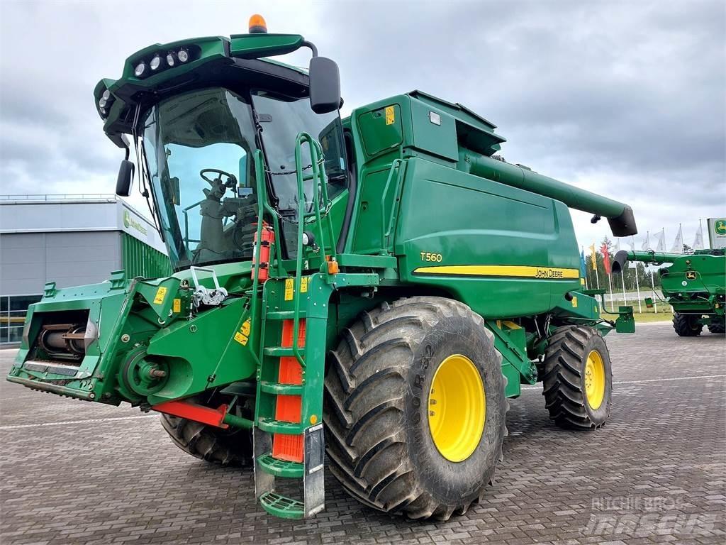 John Deere T560 Derliaus nuėmimo kombainai