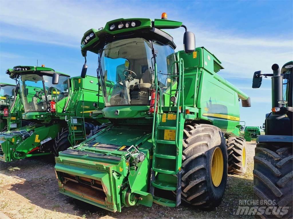 John Deere T660 Derliaus nuėmimo kombainai