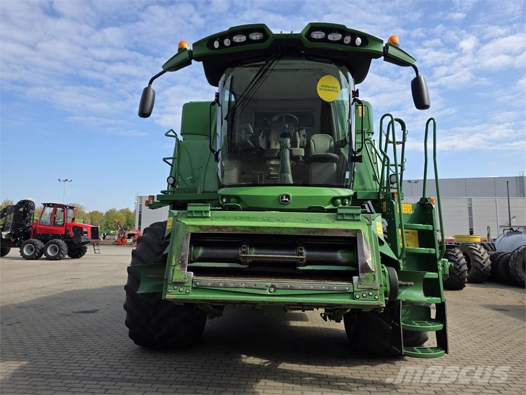 John Deere T660 Derliaus nuėmimo kombainai