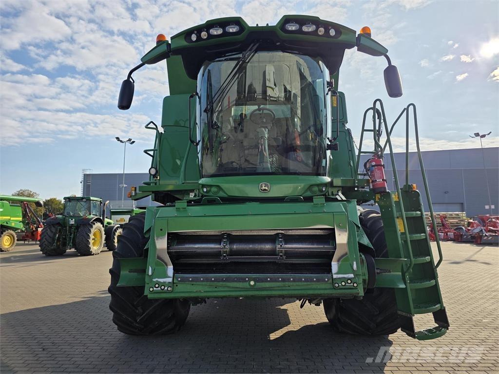 John Deere T660 Derliaus nuėmimo kombainai