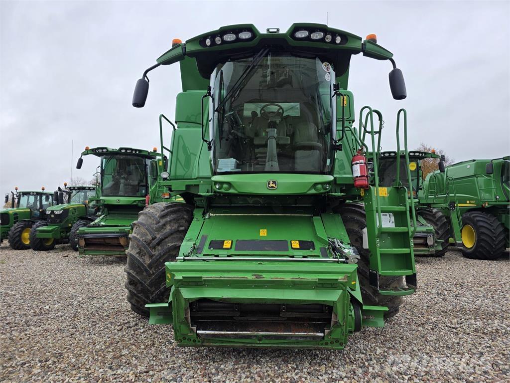 John Deere T660 Derliaus nuėmimo kombainai