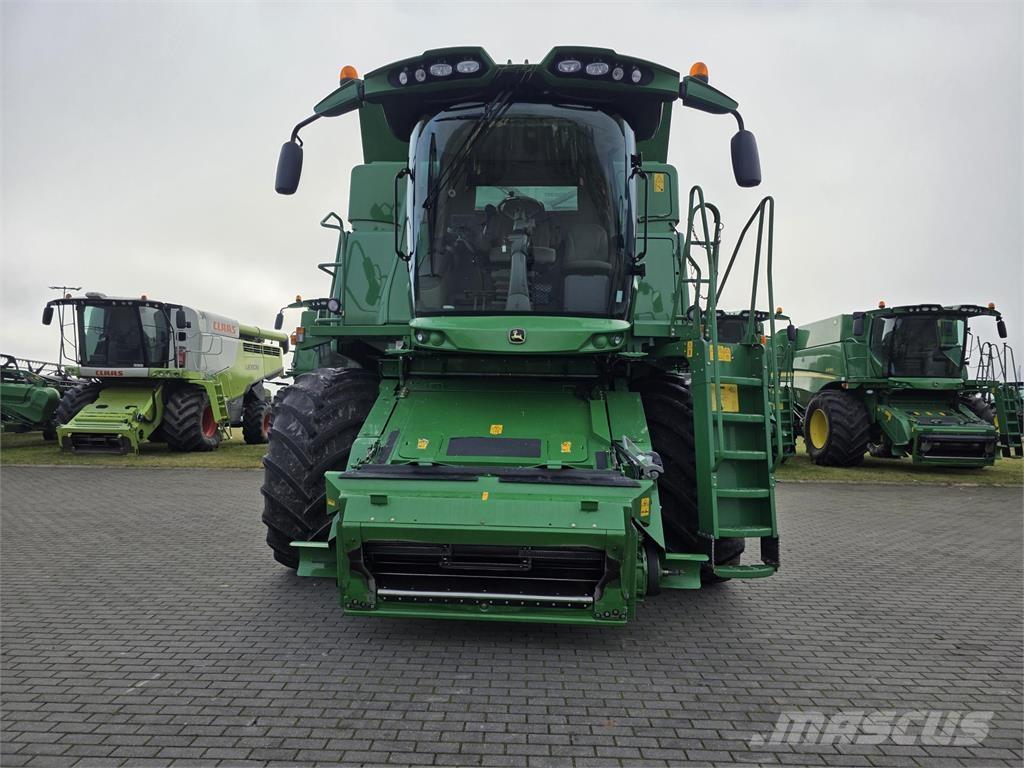 John Deere T660 Derliaus nuėmimo kombainai