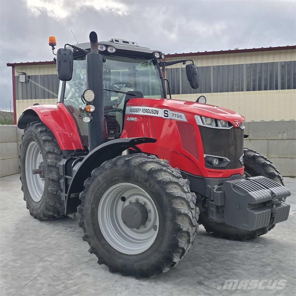Massey Ferguson 7726 Traktoriai