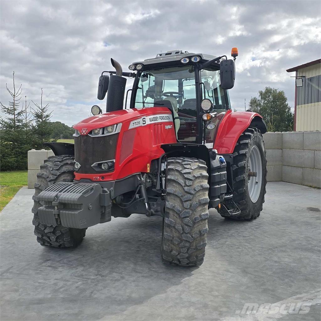 Massey Ferguson 7726 Traktoriai