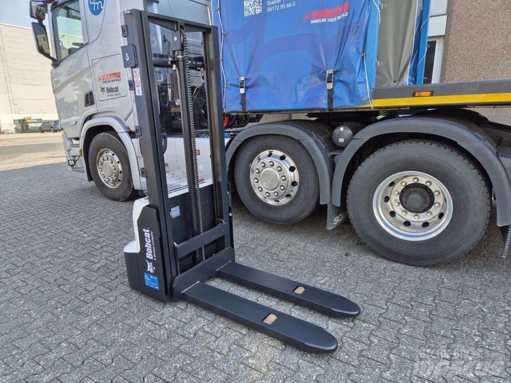 Bobcat LSM12N Rankiniai vėžimėliai