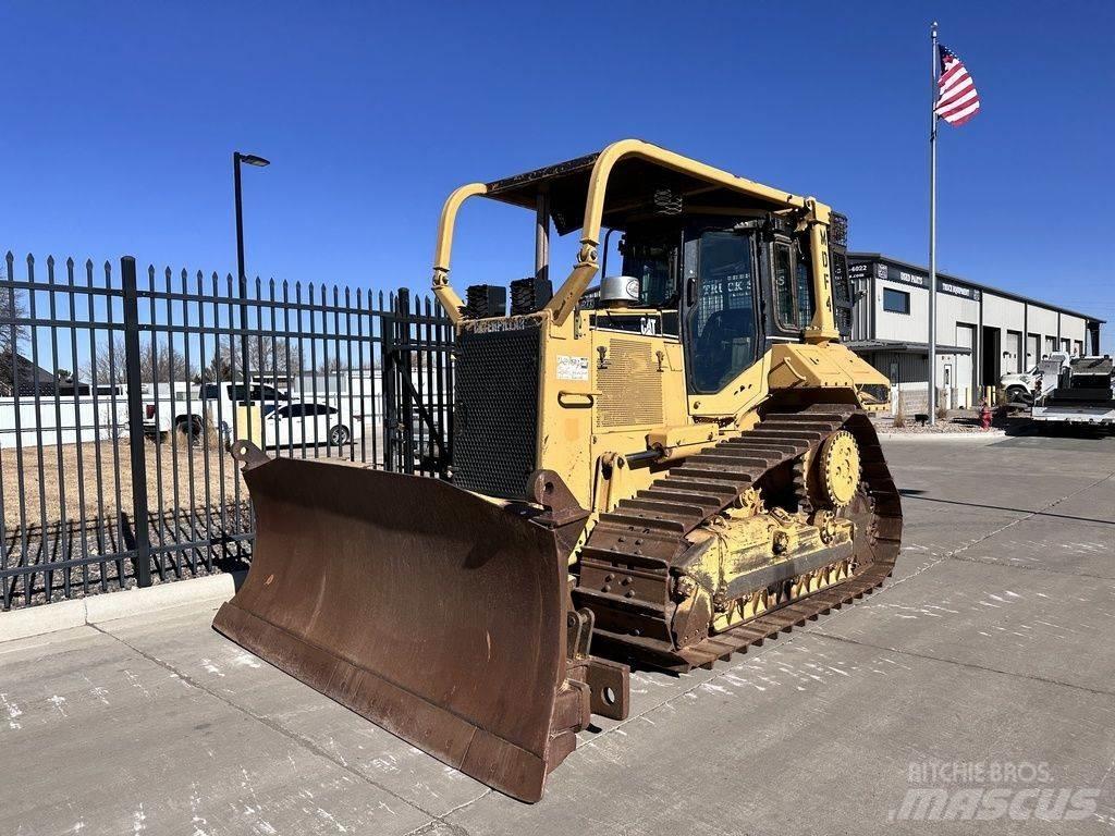 CAT D6M XL Vikšriniai buldozeriai