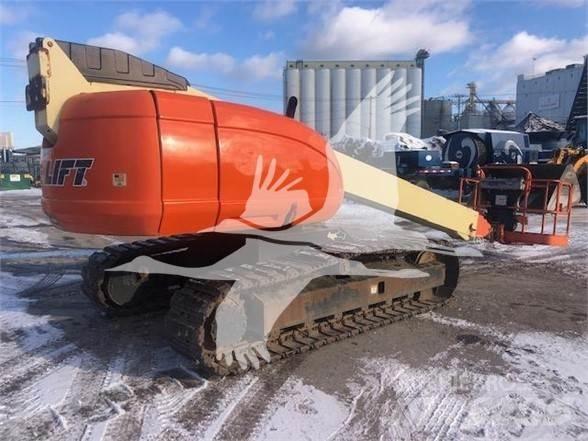 JLG 600SC Teleskopiniai keltuvai