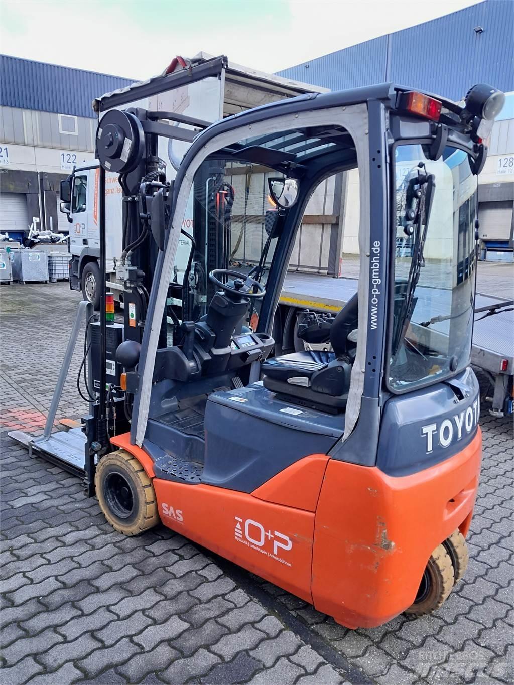 Toyota 8FBEKT18 Elektriniai šakiniai krautuvai
