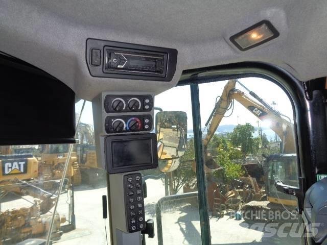 CAT 980M Naudoti ratiniai krautuvai