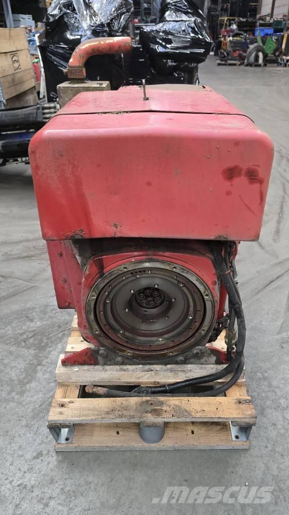 Hatz 2L41C Varikliai