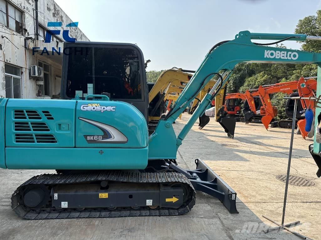 Kobelco SK 60 Vikšriniai ekskavatoriai