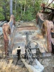 CAT 5110 B Vikšriniai ekskavatoriai